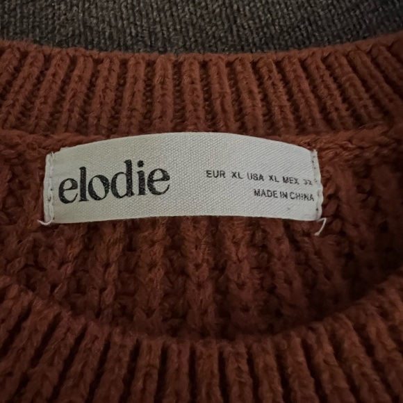 Elodie Copped Sweater Size XL - Picture 2 of 2